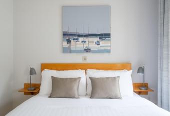 The Eyre Square Townhouse allows 18 year olds to book a room