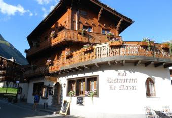 Mazot Zermatt has Balcony rooms