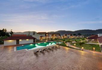 The Fern Sattva Resort - Polo Forest has Balcony rooms