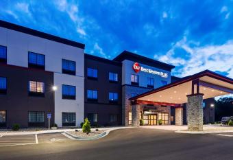 Best Western Plus Saint Peter allows 18 year olds to book a room