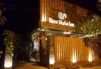 Oma Watu Inn has Balcony rooms