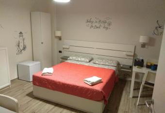 Blue Rose Private Room allows 18 year olds to book a room