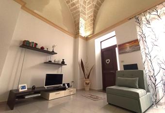 Casa Amata Salentina allows 18 year olds to book a room