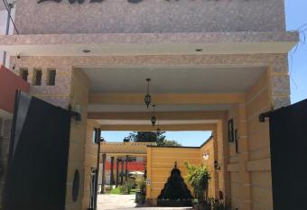 HOTEL LAS FUENTES has Balcony rooms