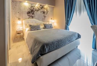 Eolian Port B&B has Balcony rooms