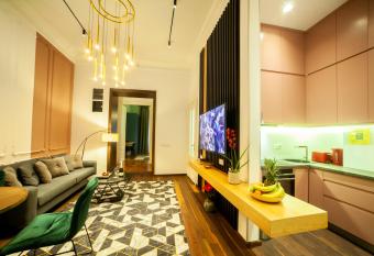 Matei Corvin Apartment has Balcony rooms