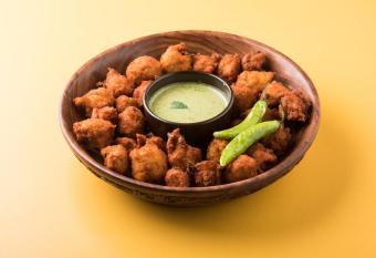 OYO Flagship 35563 Annapurna allows 18 year olds to book a room