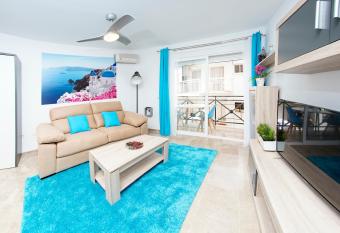 Zenplaya 2  4 has Balcony rooms