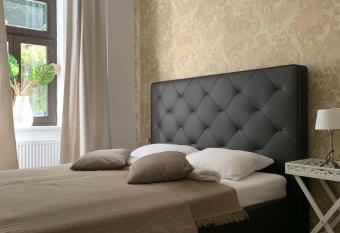 Royal Vega Apartment has Balcony rooms