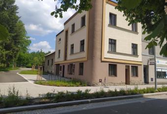 Apartm  n v centru has Balcony rooms