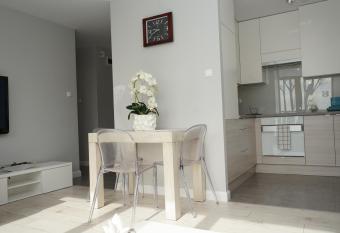 Apartament Nadjeziorna has Balcony rooms