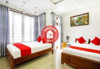 Legend Connect Homestay allows 18 year olds to book a room