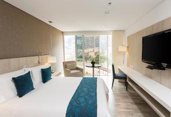 Hotel bh Bicentenario allows 18 year olds to book a room