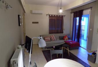 George s Apartment in Volos area allows 18 year olds to book a room