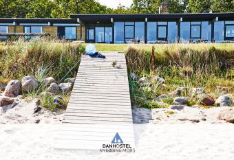 Danhostel Nyk  bing Mors allows 18 year olds to book a room