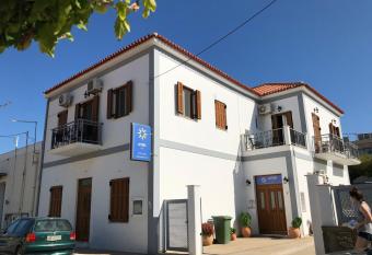 Mythos Suites-Hermes apartment allows 18 year olds to book a room