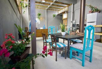 1802 at San Juan allows 18 year olds to book a room