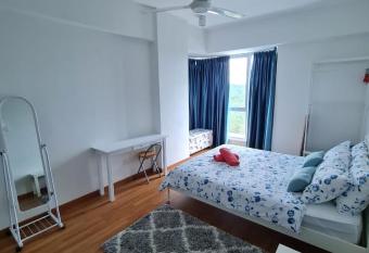 HOMESTAY @ BANDAR SERI PUTRA KAJANG has Balcony rooms