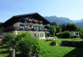 Oberstdorfer Ferienwelt has Balcony rooms