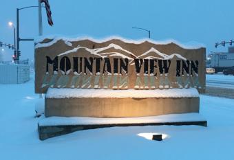 Mountain View Inn has Smoking/Balcony rooms