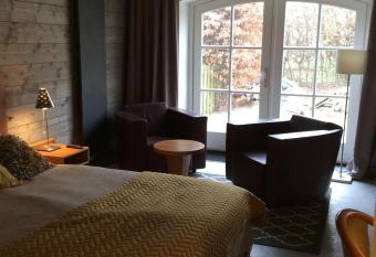 B&B bij Bedaf has Balcony rooms