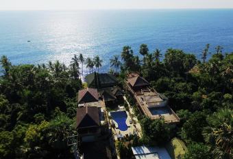 Villa Alba Bali Dive Resort has Balcony rooms