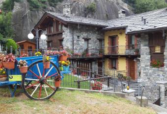 La Coccinella has Balcony rooms