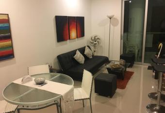 El Refugio 1 has Balcony rooms