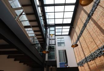 Hotel Diana allows 18 year olds to book a room