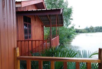 IDAMAN PCB RIVERVIEW allows 18 year olds to book a room