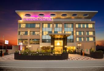 Regenta Central Cassia Zirakpur Chandigarh has Balcony rooms