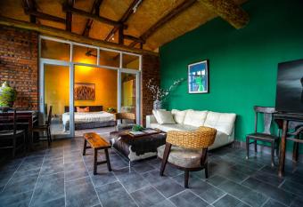 Wangshan Villa by Ming Dynasty Tombs has Smoking rooms