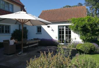 B&B Asbeek has Balcony rooms