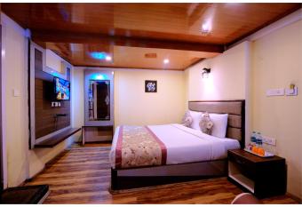 Udaan Olive Hotel & Spa, Pelling allows 18 year olds to book a room