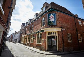 Wykeham Arms allows 18 year olds to book a room