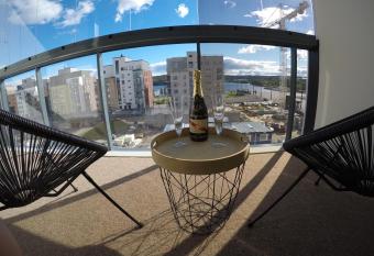 Soolo 6th floor lake view has Balcony rooms