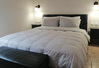 Luxurious Apartment has Balcony rooms