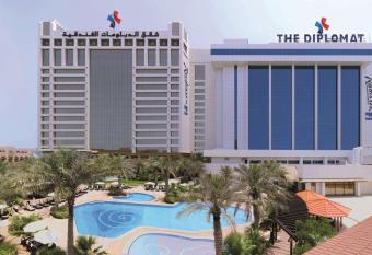 The Diplomat Radisson Blu Hotel Residence & Spa has Smoking rooms