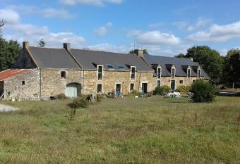 Domaine du Lesty allows 18 year olds to book a room