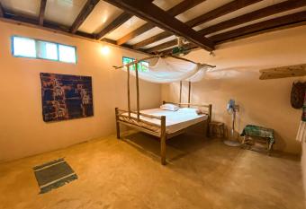 Mawingu lodge allows 18 year olds to book a room