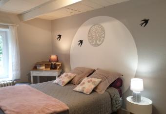 La vall  e du Rivoal has Balcony rooms