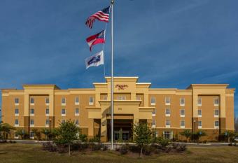 Hampton Inn Statesboro allows 18 year olds to book a room