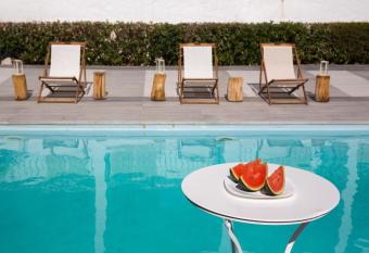 Ammos Tolo has Balcony rooms