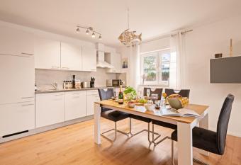 Wohlf  hl-Apartment Auenwald im Naturschutzgebiet mit Privatstrand has Balcony rooms