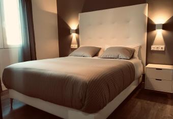 Apartamentos Ciudad de Ronda allows 18 year olds to book a room