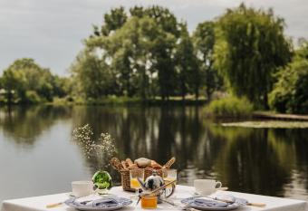 Inn on the Lake allows 18 year olds to book a room