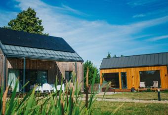 Br  vdienu m  ja Saule allows 18 year olds to book a room