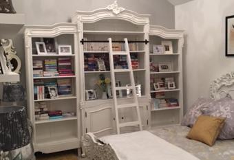 Tathan Herd has rooms with a private hot tub