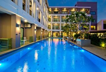 Hotel J Residence Pattaya - SHA Extra Plus has Balcony rooms