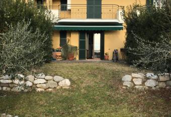 Casa Riccardo has Balcony rooms